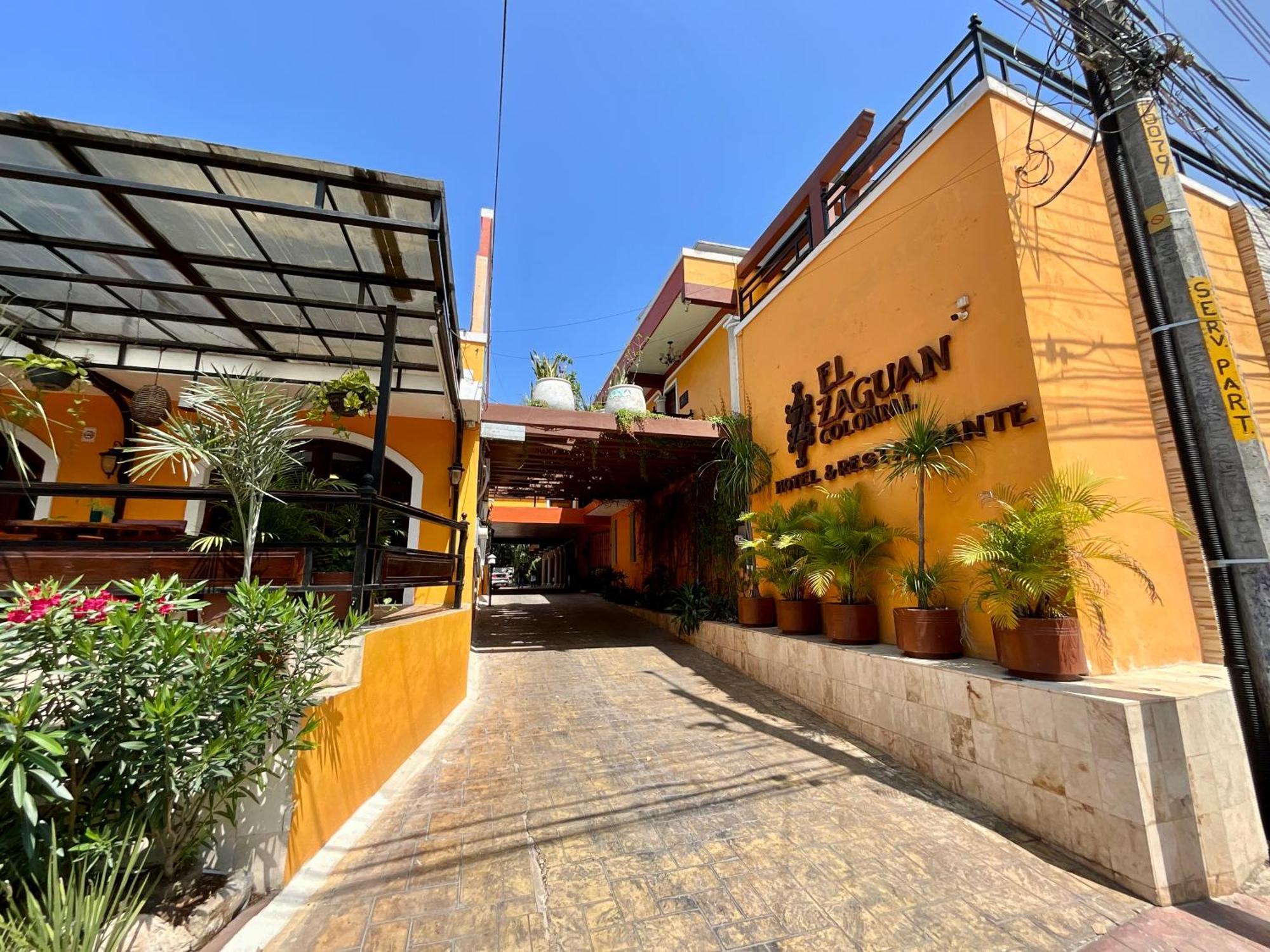 El Zaguán Colonial by GuruHotel Valladolid  Esterno foto