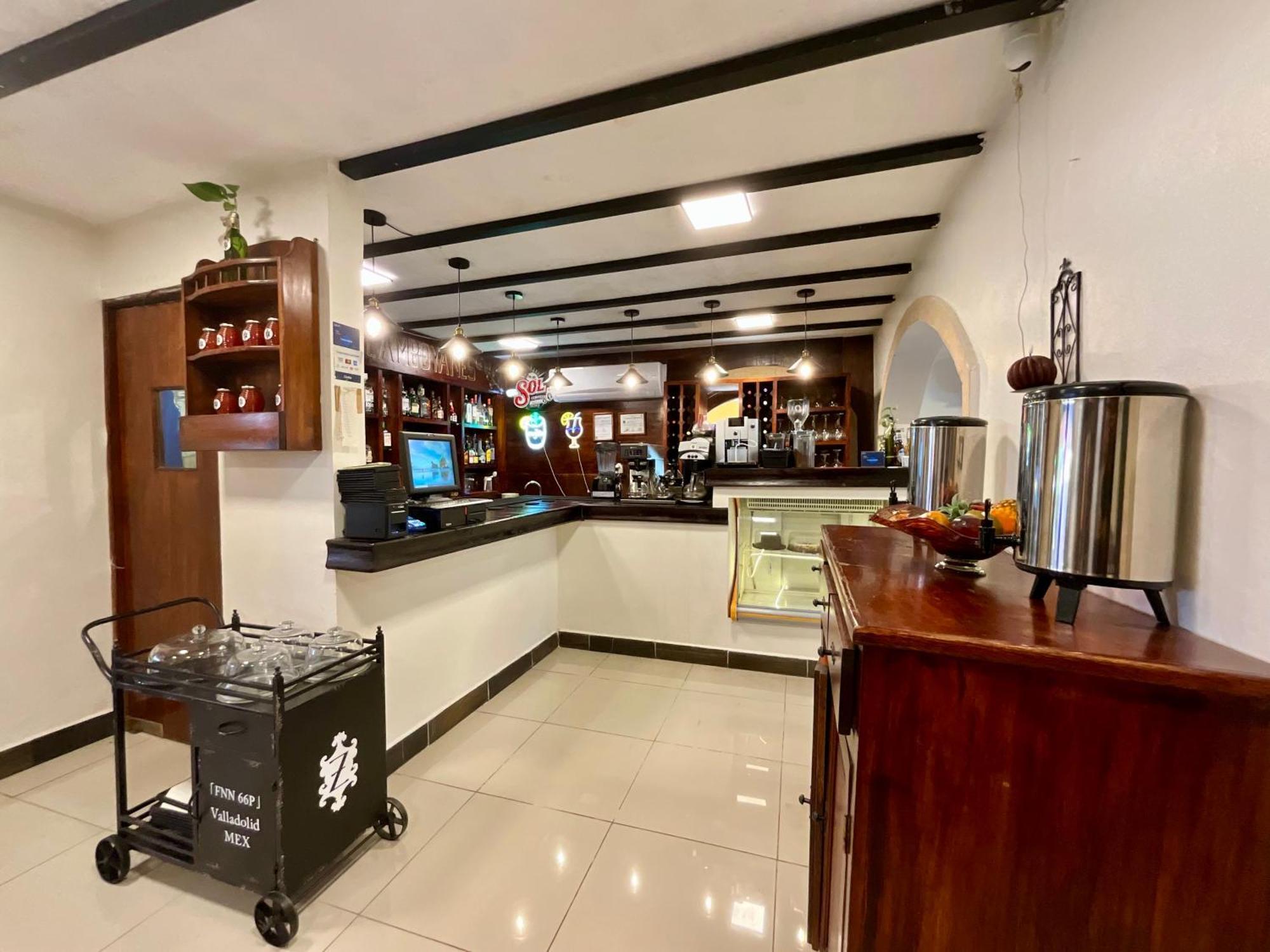 El Zaguán Colonial by GuruHotel Valladolid  Esterno foto